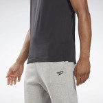 REEBOK GRAPHIC SERIES VECTOR T-SHIRT - SVARTIR